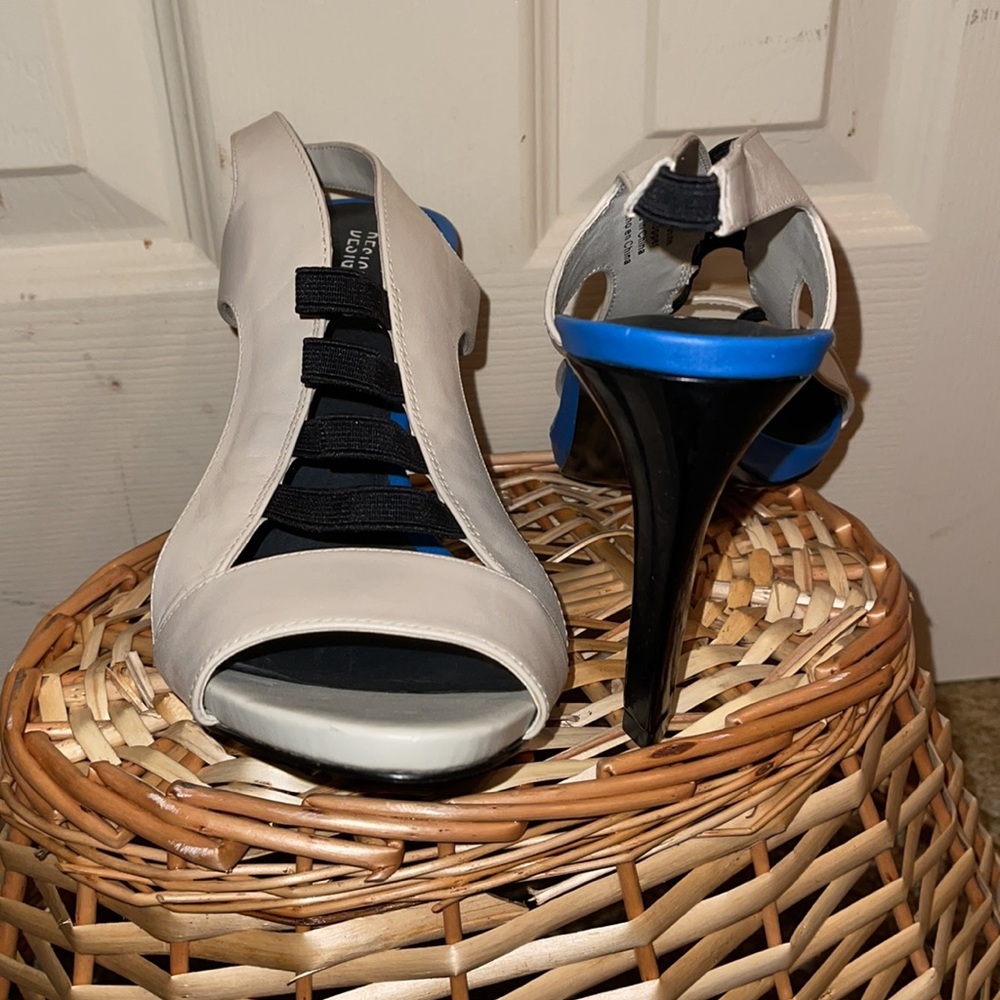 Design Lab Heels - Picture 2 of 3